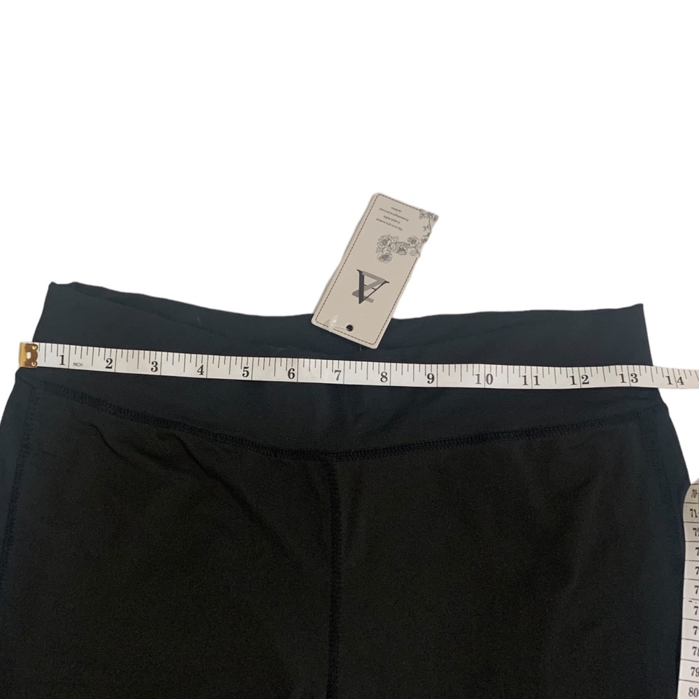 NWT Black Crisscross Mesh Leggings-Size L/XL - Picture 12 of 15